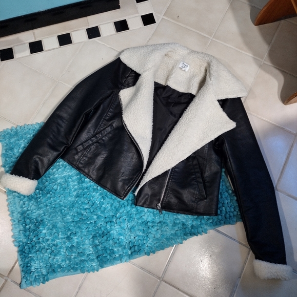 Faux leather/wool jacket - Picture 10 of 16